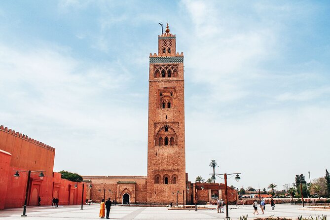 1 Day Guided Tour in Marrakech from Agadir - Jemaa el-Fnaa: the square that never stops talking