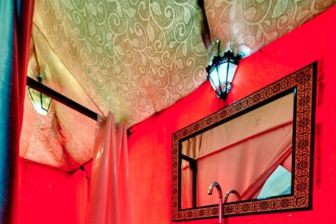 1 night Camel Treking in Merzouga Desert Luxury Camp - Berber music and campfire night: culture without a stage show vibe