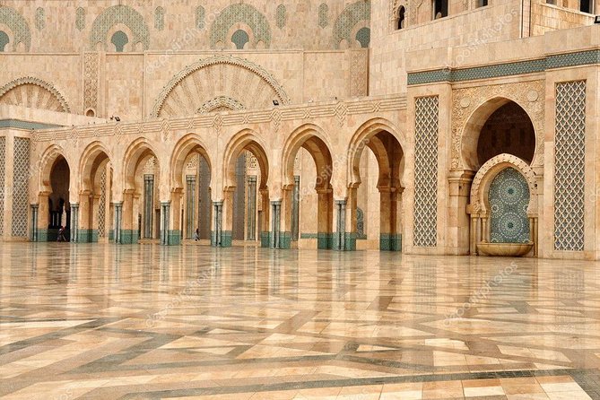 10-days Private tour in Morocco: Sahara Desert + Imperial Cities - Fes and Meknes with context: Volubilis, imperial streets, then Medina Fes