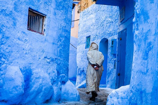 12 Days Private Luxury Sightseeing Tour in Morocco - Day 4 in the Middle Atlas: Ifrane, Cedar Forests, and a Cheese-and-Honey Stop