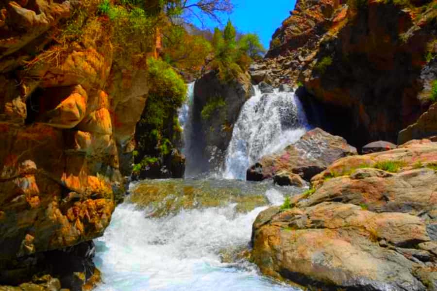 2 Days Desert Agafay and Atlas Mountains Trek From Marrakech - Your guide matters more than you think
