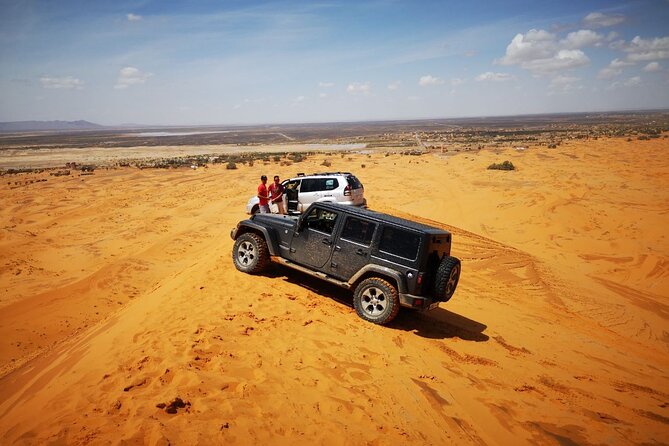 3-Day Private Tour in the Moroccan Desert - Valley of Roses to the Dadès gorges approach: short stop, big photo payoff