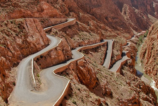 3-Day Tour from Marrakech to Merzouga Luxury Camp with Camel - Ait Ben Haddou, Argan Oil, and the Tizi n Tichka View Stops