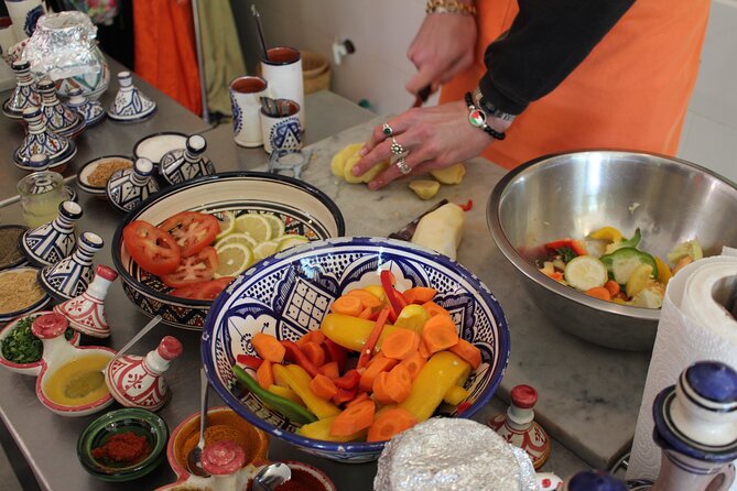 3 Hour Moroccan Cooking Class in Marrakech - Picking Your Tajine: Meat, Fish, or Vegetarian (and How That Changes the Class)