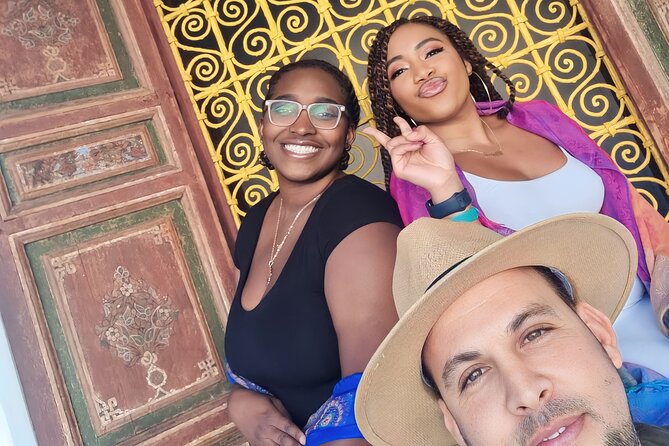 4hr Best Private Marrakech Highlights walking Tour all included - Souk Semmarine: how to handle the sensory overload