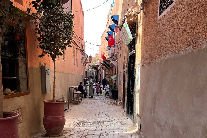 7 Days / 6 Nights Private Morocco Tour from Casablanca or Rabat - From Errachidia to Midelt to Ifrane: palms, apples, and a French-style mountain town