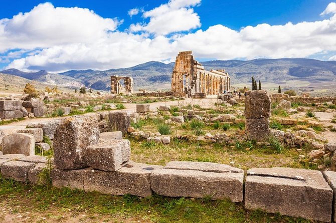 A Wonderful Private Day Trip to Volubilis, Moulay Driss Zarhoun, Meknès from Fez - Sidi Chahed Dam Reservoir Stop: A Quick Reset Outside the City