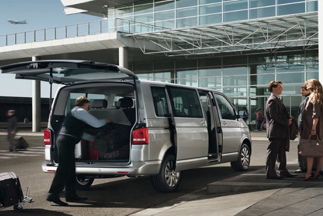 Agadir or Taghazout Taxi Airport Service 24/7d - Timing matters: early flights and delayed landings