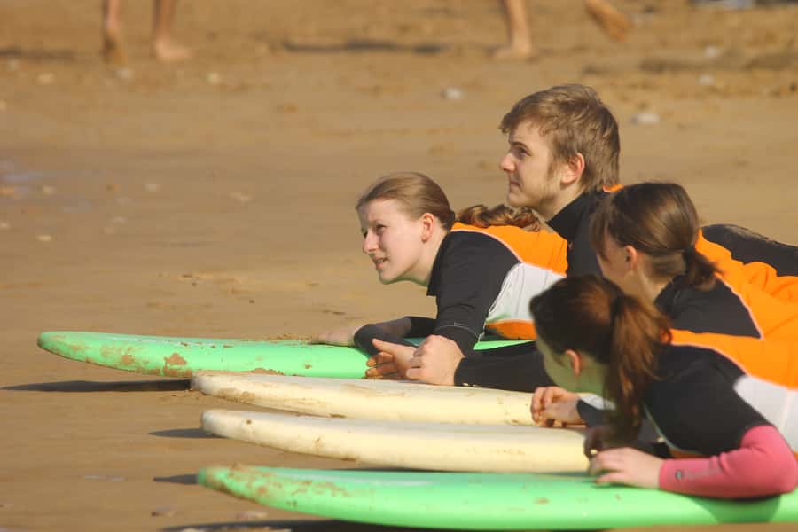 Agadir: Taghazout Beach Surf Lesson with Lunch and Transfer - Lunch on the Beach and Dietary Care That Feels Thoughtful