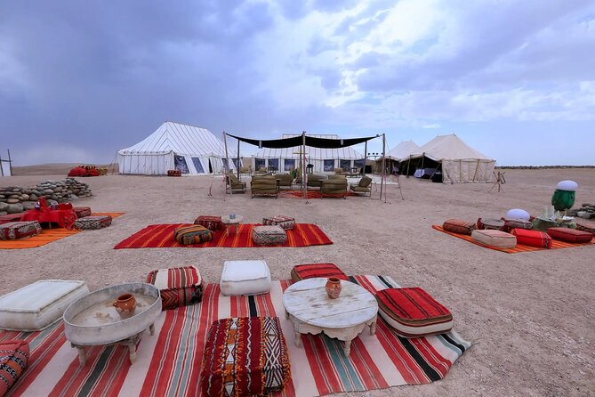 Agafay Desert Day Trip From Marrakech - Lunch or dinner, plus animation and show time