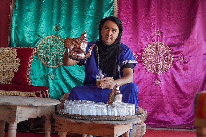 Agafay Desert : Dinner, show, Sunset & Access to the pool - The Moroccan Show in the Fire Camp: Gnawa, Belly Dance, Fire Acts
