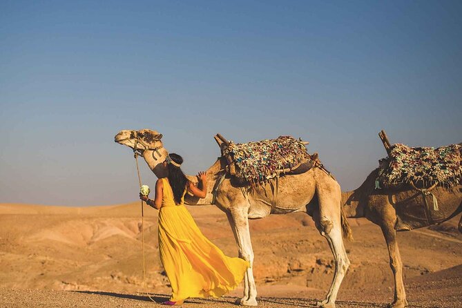 Agafay desert Family Package: Quad Bike & Camel Ride, Dinner Show - Dressing for the moment: nomadic clothing and quick culture context