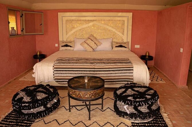 Agafay Desert Luxury Overnight Stay with Magical Dinner Shows - Pickup, timing, and what the 5:00 pm start really means