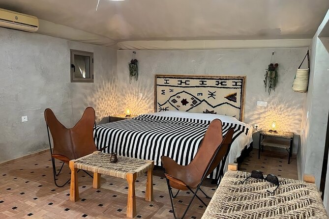 Agafay Desert Luxury Overnight Stay with Magical Dinner Shows - Tea welcome, nomad tent check-in, and the sunset climb