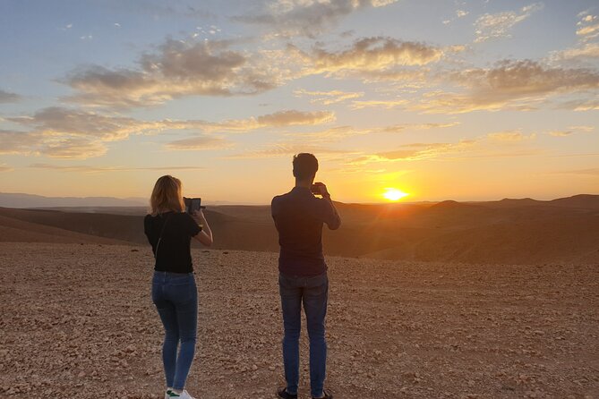 Agafay Desert Sunset Tour - Timing sunset in Agafay: why nightfall matters