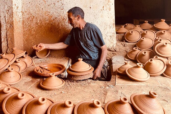 Atlas: Pottery workshop , hiking and swimming pool - Practical Tips to Make Your Day Smoother