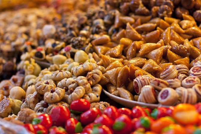 Authentic Moroccan Food Tour in Marrakech with Dinner - Stop-by-stop tastings: pastries, soup, street treats, and more