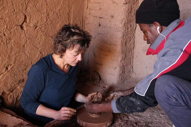 Berber Experience Atlas and Sahara - Morning Drive Over Tizi n Tichka and the Telouet Stop