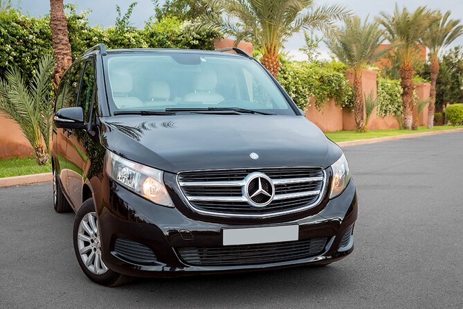 BOOK Your Private Driver in Casablanca ! - Your comfort kit: A/C, Wi-Fi, phone chargers, and cold water