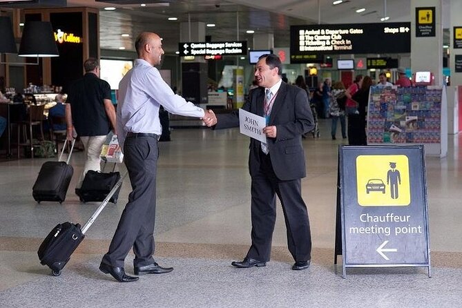 Casablanca Airport Transfer to any hotel in Casablanca city - The ride itself: private, air-conditioned, and built for comfort
