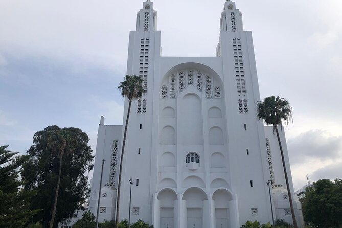 Casablanca and Morocco Shared Walking Tour with Licensed Guide - Casa Port and the movie nod at Rick’s Café