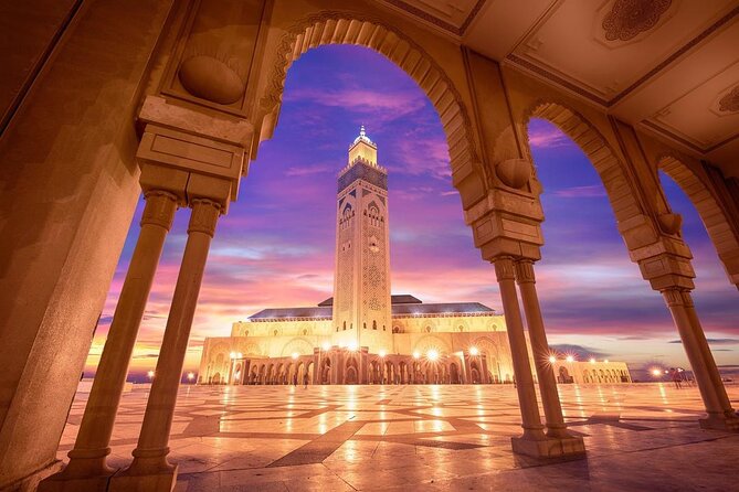 Casablanca City Night Tour and Traditional Moroccan Dinner - Dar El Kaid: traditional dinner with live oriental dance