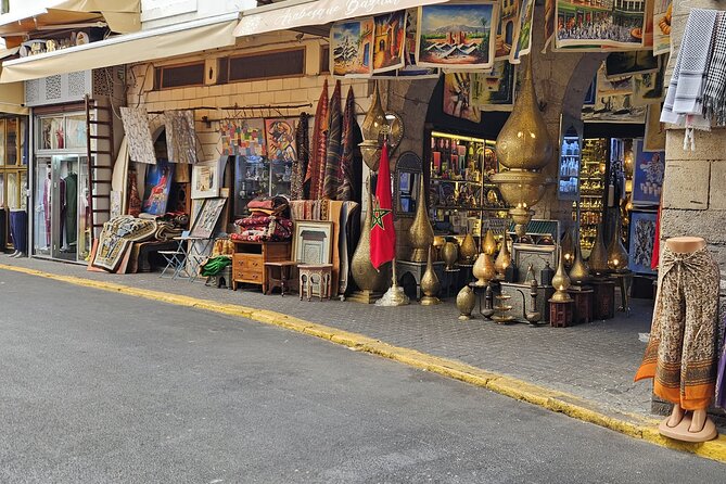 Casablanca City Tour: Hassan II Mosque, Medina & Hidden Gems - Central Market and Arab League Park: food culture plus a breather