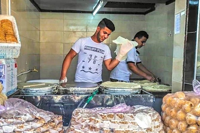 Casablanca Food Tour - Moroccan Street Food Tour - Stops and pacing: what to expect on the ground