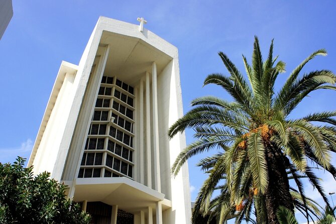 Casablanca Guided Tour with professional guide and lux vehicle - Habbous and Marche Central: the parts of Casablanca you remember