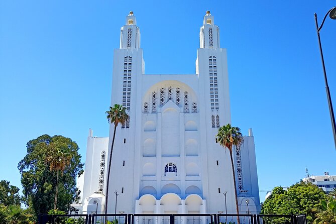 Casablanca Half-day guided tour - Mohammed V Square and the church circuit: Casablanca’s mixed faith architecture