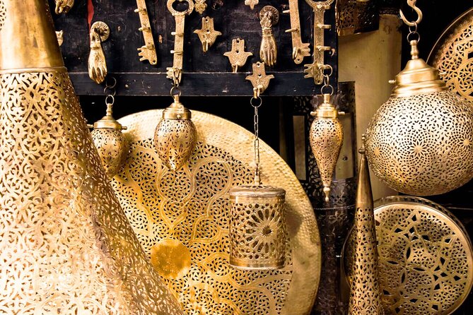 Casablanca Night Tour with Andalusian Dinner Show - The Andalusian dinner show: live music, short belly dance, and how to enjoy it