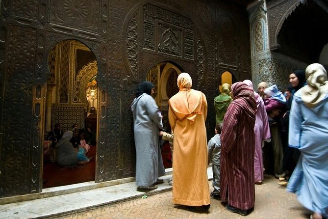 Casablanca to Fez Private Guided Day Trip with lunch - Who should book this Fez day trip, and who might pass