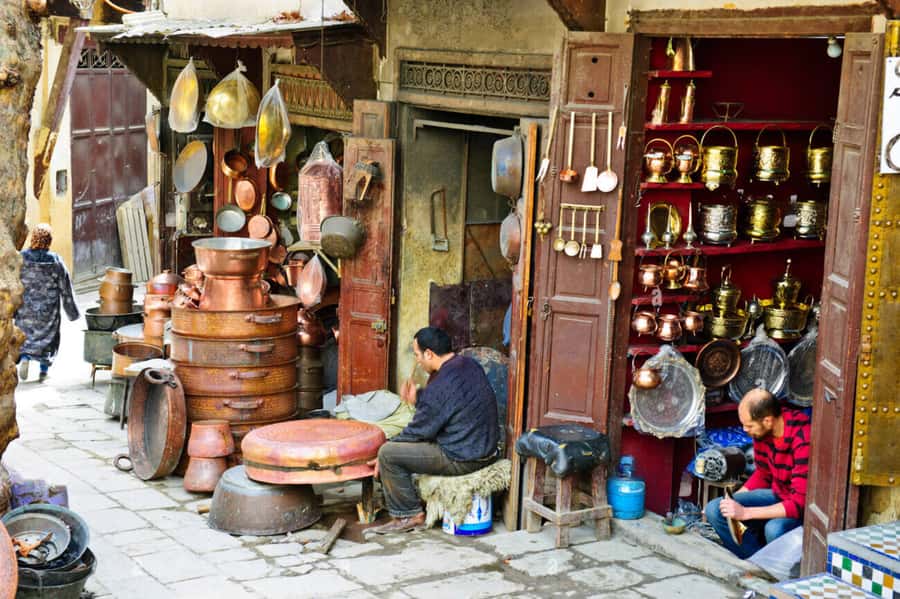 Casablanca to Fez: Scenic & Historical Day Trip with Lunch - Nejjar tannery views and medina pace: what to expect around the old craft zone