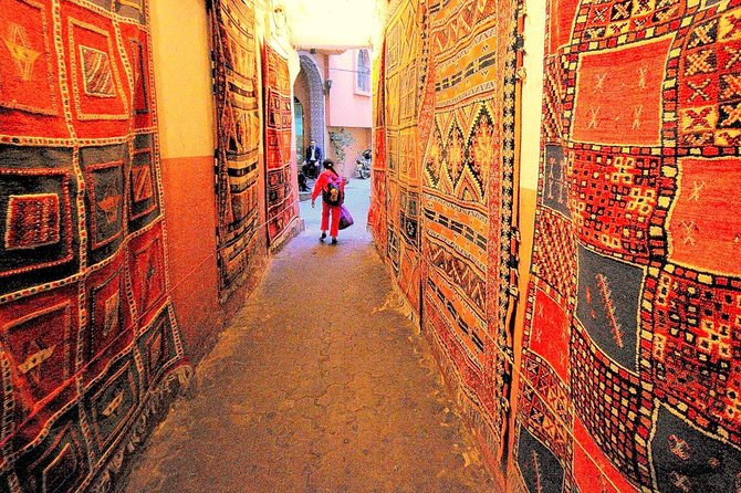 Casablanca to Tangier Day Trip by High-Speed Train - Tangier Casbah and Dar El Makhzen: palace rooms, 45 minutes, then on