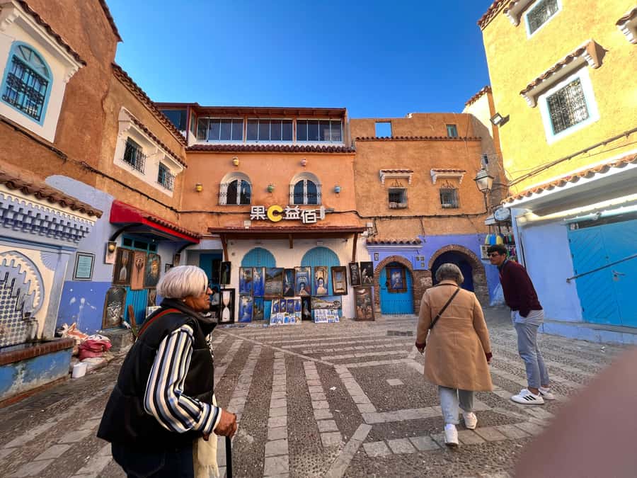 Chefchaouen: Hidden Gems Guided Tour with Mint Tea - Market Time in the Medina, Plus Swika’s Commercial Energy