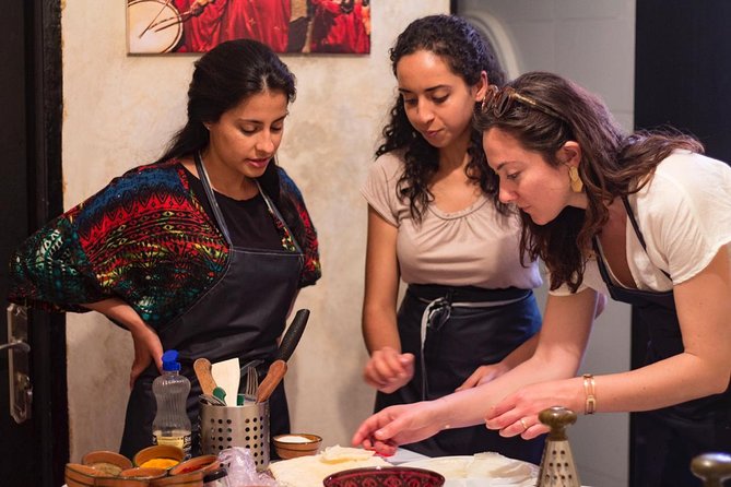 Cooking class with Chef Najla - Where It Starts: Pharmacie El Badii and a Local-Home Setting