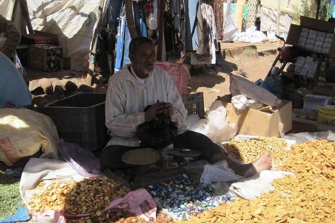 Day tour in high Atlas mountains - Tea and lunch: why the food moments feel like part of the tour