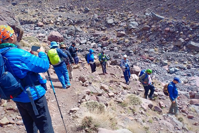 Day trip from Marrakech to atlas mountains & Berber village hike - Group Size and Comfort: What You Can Expect With Up to 100 People
