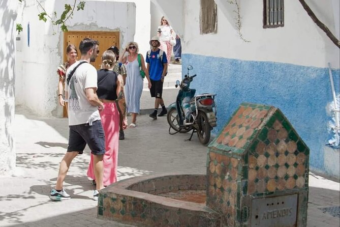 Day Trip From Tarifa To Tangier All Inclusive - Up toward the Kasbah: Kasbah museum stop and why tickets matter