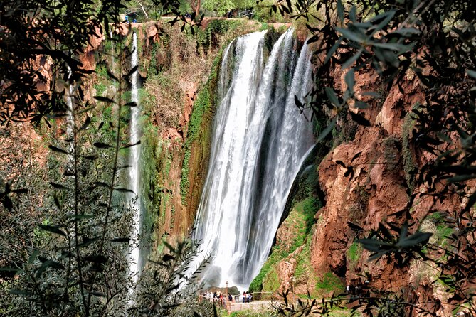 Day Trip to Ouzoud Waterfalls with Guide and Boat Trip - Lunch by the waterfalls: what you get, and what you budget for
