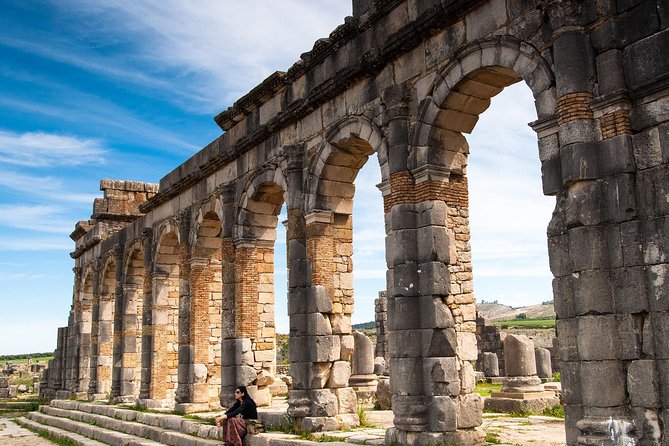 Day trip to Volubilis and Meknes from Fez - Getting there from Fez: the comfort and the real role of your driver
