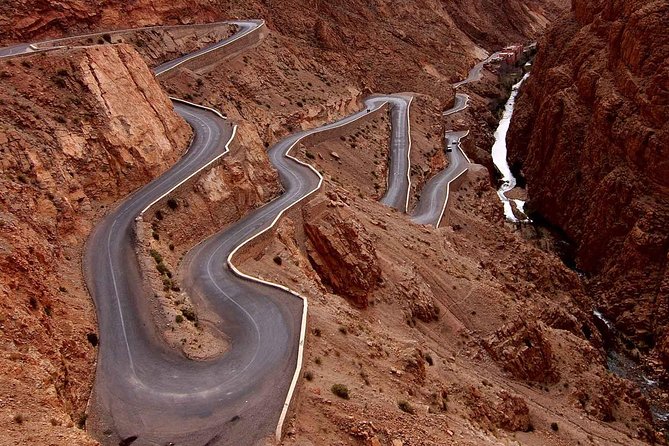 Desert Dreams Marrakech to Merzouga 3-Day Adventure - Tizi-n-Tichka (2260 m): the mountain pass that sets the mood