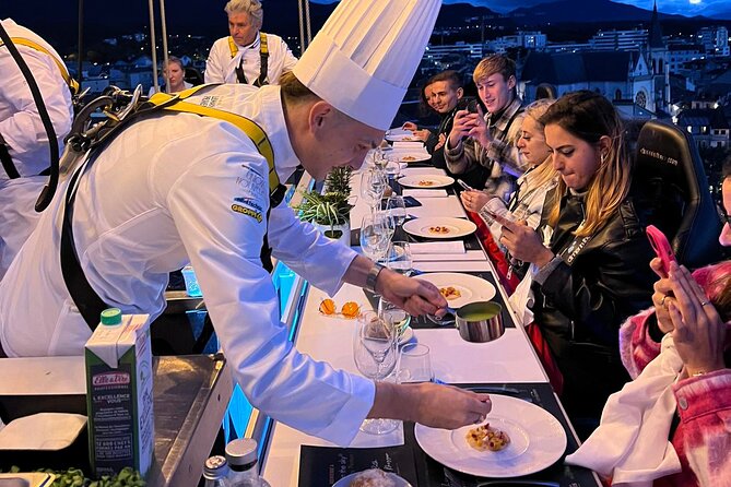 Dinner in the Sky Marrakech - Three courses, served in open air: what to expect from the meal