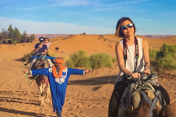 Dinner show and Sunset Camel riding Agafay desert - Camel riding at sunset: 20 minutes, and how to do it right