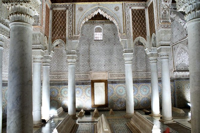 Discover Marrakech: Vibrant Explorer Tour - Bahia Palace: Where the Craft Shows Up in Details