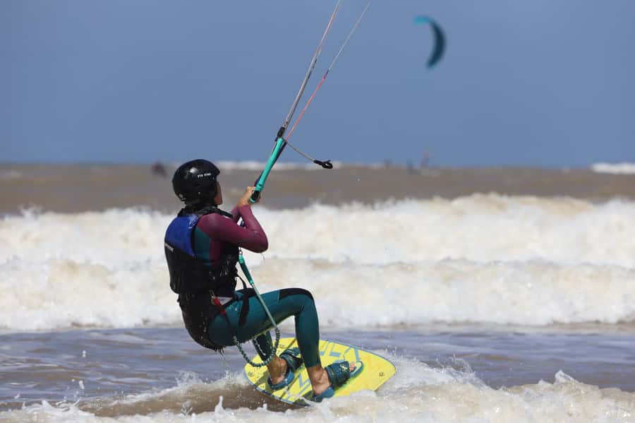 Essaouira: 2-hour kitesurfing lesson (all levels) - Essaouira 2-hour Kitesurfing Lessons, Built for All Levels