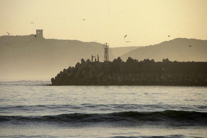 Essaouira Guided Tour: 3 on 1 - Nightlife tour, Live like a local & Street food - Stop 4: Beach time, a break from the lanes