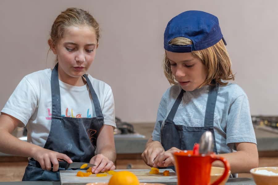 Essaouira: Moroccan pastry workshop - Tea, tasting, and why this part matters