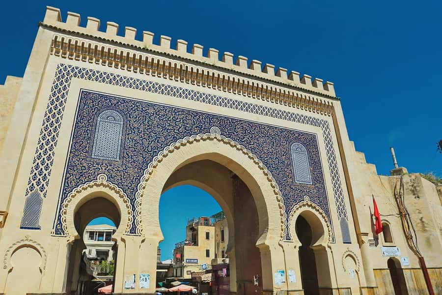 Exclusive Fez Medina Walking Tour with a local Guide - Moulay Idriss II Zaouia and al-Qarawiyyin, Fez’s spiritual and educational centerlines