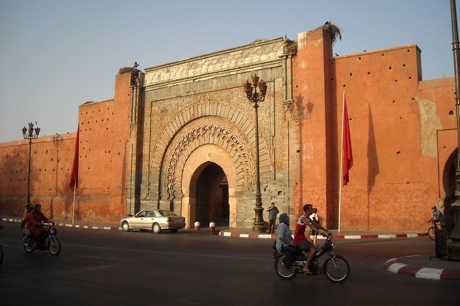 Exploring Marrakesh in half-day sightseeing tour - Saadian Tombs: Small Time Slot, Big Context